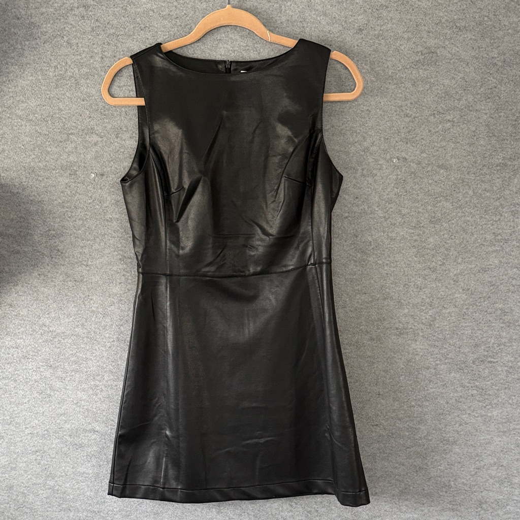 Nwt Commense Black Faux Leather Sleeveless Sheath Dress. Size M